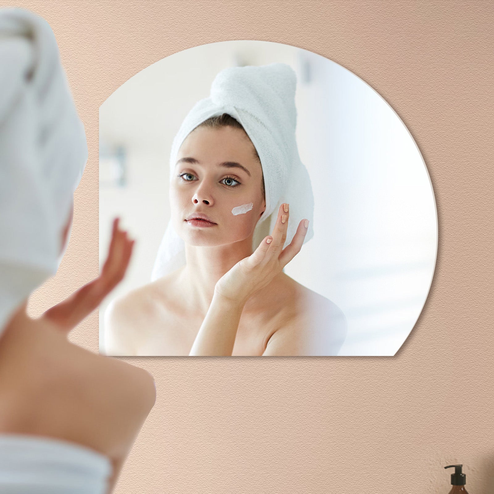 Modern Round Mirror – Sleek Minimalist Design Meets Practical Functionality - My Store